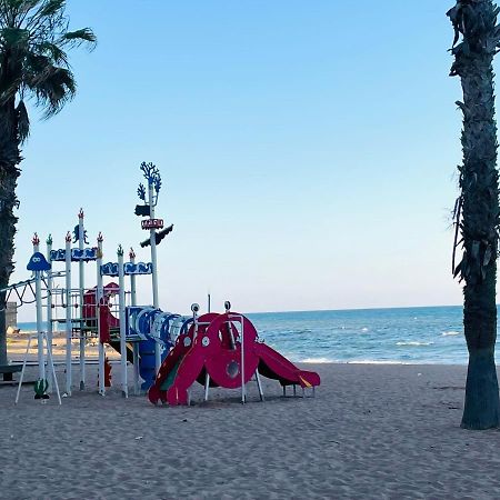 El Papagayo Apartment 2 Mins Walking To The Beach Торевьиа Экстерьер фото